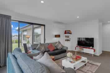 10 Antill Street, Woodend