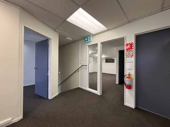 First Office on Moorhouse - Great Car Parking