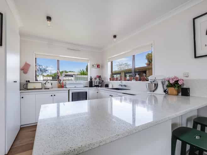 8 Conrad Place, Leamington