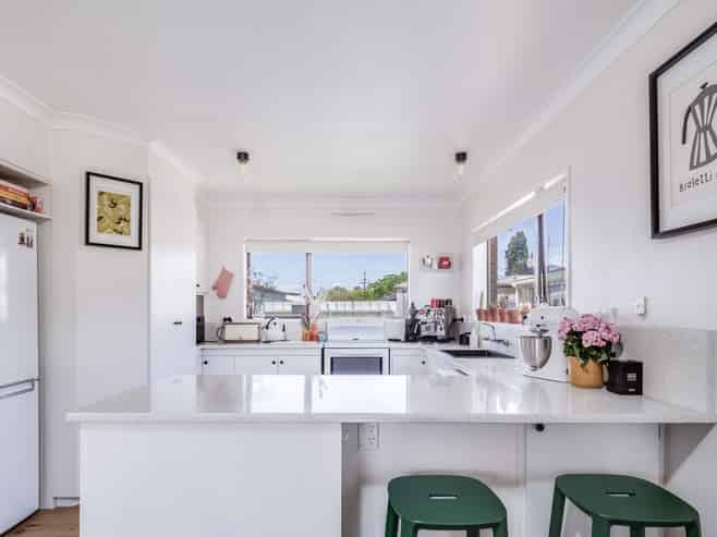 8 Conrad Place, Leamington