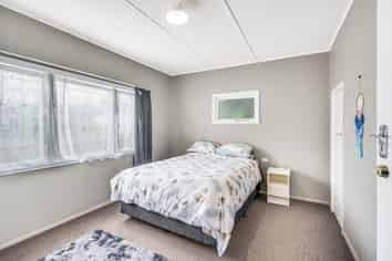 221 Fox Street, Hamilton East