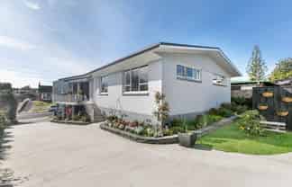 8 Juliet Ave, Howick