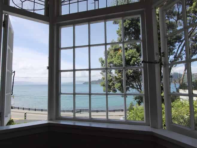 1/136 Evans Bay Parade, Roseneath