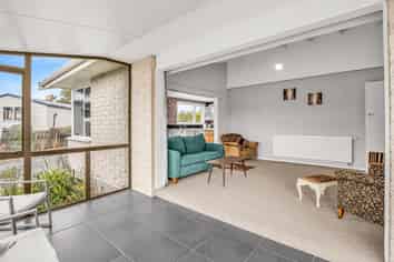 23 Royal Terrace, Owaka