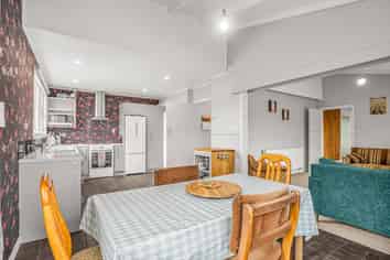 23 Royal Terrace, Owaka