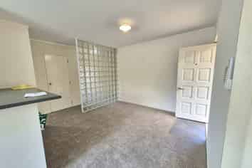 Auckland - Address withheld