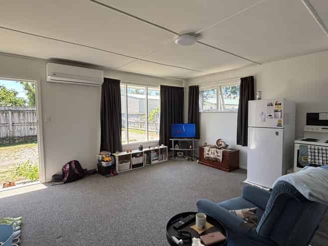 1/28 Islington St, Trentham