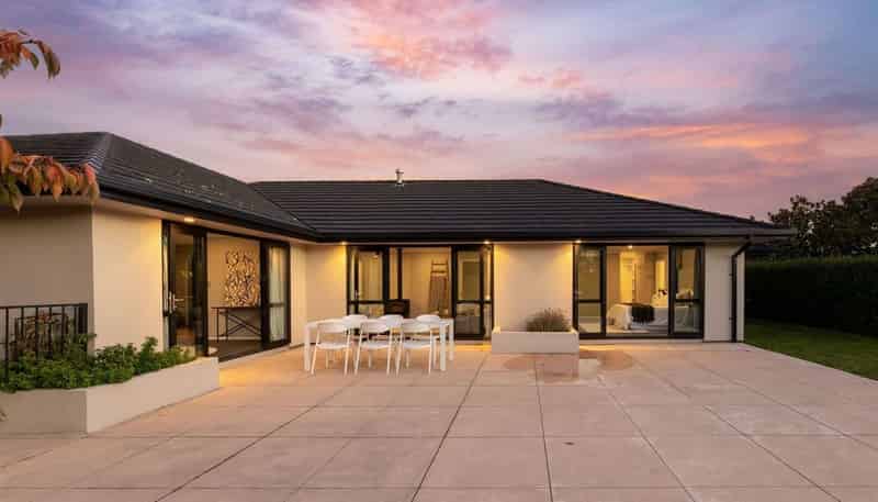 290 Queen Elizabeth II Drive, Mairehau