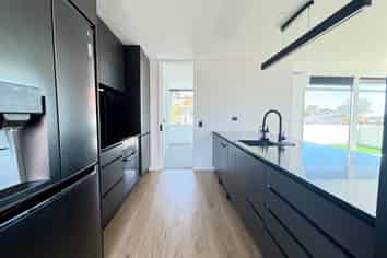 17 Kurahaupo Street, Orakei