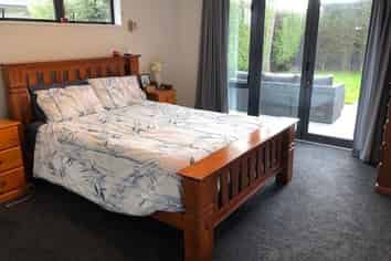 152a Lincoln Road, Addington