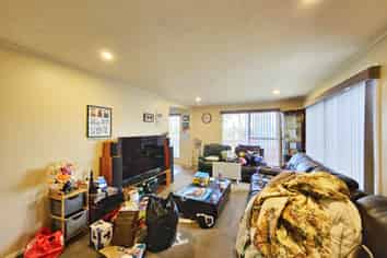 36 Eyre Street, Henderson