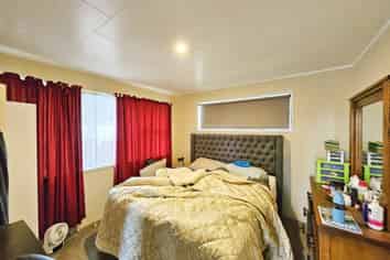 36 Eyre Street, Henderson