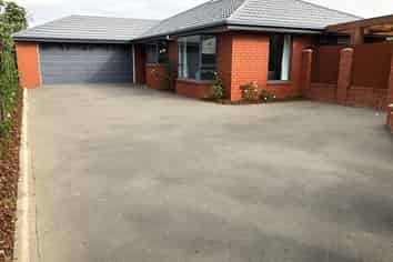 152a Lincoln Road, Addington