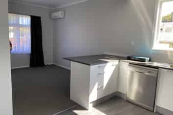 462a  Broadway, Stratford