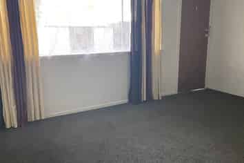 7/246 Main Road, Tawa