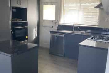 7/246 Main Road, Tawa