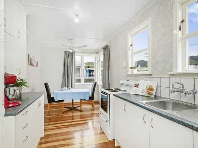 357 Cambridge Terrace, Naenae