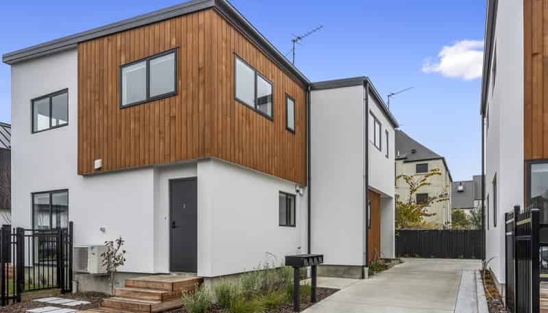 3/10 Exeter Street, Merivale