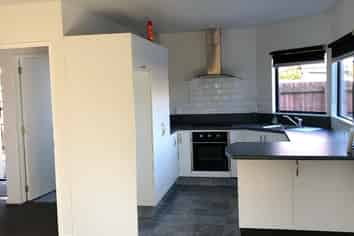 3/112 Poulson Street, Addington