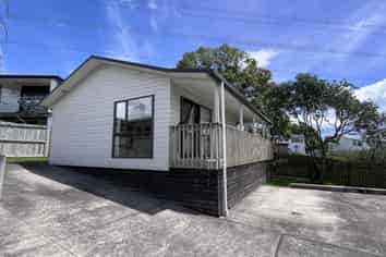 22A Caronia Crescent, Lynfield