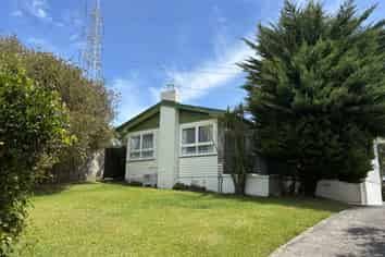 22 Caronia Crescent, Lynfield