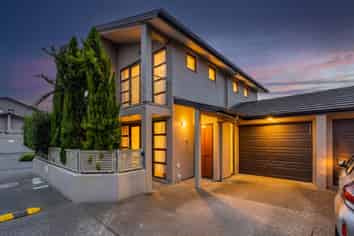31/8 Landscape Road, Papatoetoe