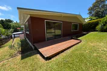 15 Takapu Street, Henderson