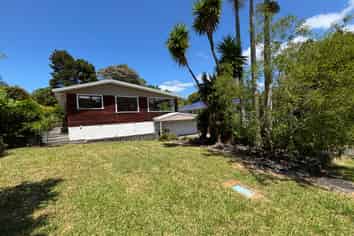 15 Takapu Street, Henderson