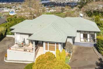 4 Hillside Terrace, Saint Johns Hill