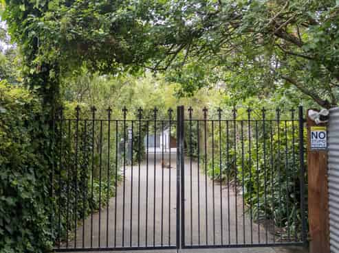 25B Clifton Avenue, Carterton