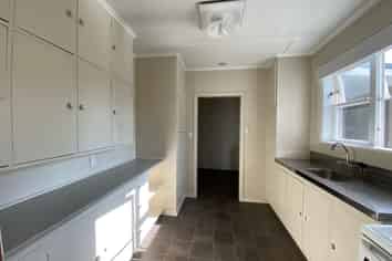 126 Oxford Terrace, Epuni