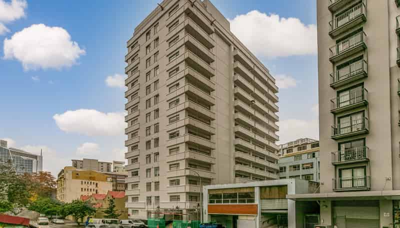 GE/32 Eden Cres, Auckland Central