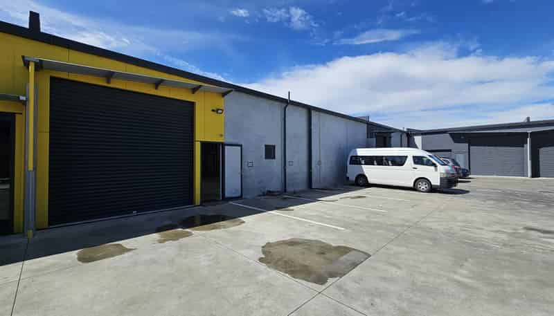 1 and 2/11-13 Wakefield Street, Onekawa