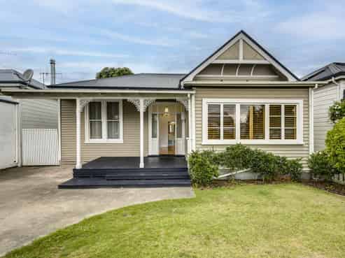 6 Hall Street, Napier South