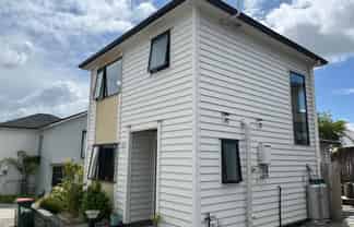 12A Kelwyn Road, Kelston