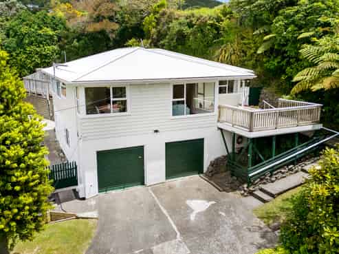 12 Pembroke Street, Tawa