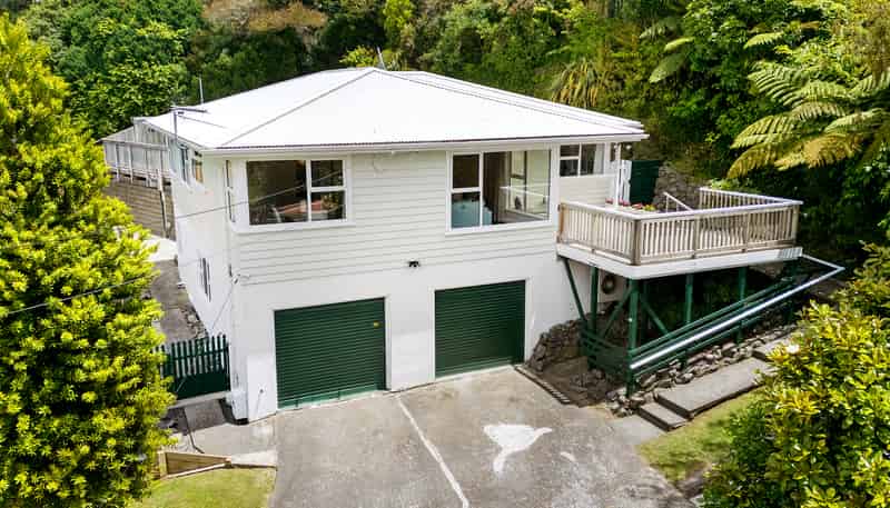 12 Pembroke Street, Tawa