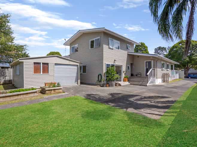 20 Howard Hunter Avenue, Saint Johns