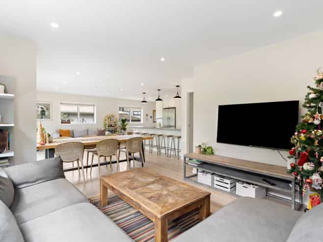 20 Howard Hunter Avenue, Saint Johns