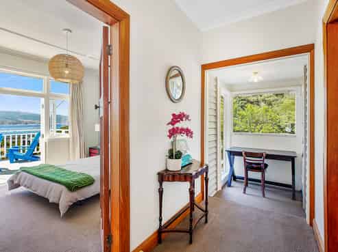49 Hungerford Road, Lyall Bay