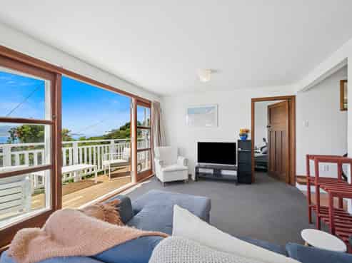 49 Hungerford Road, Lyall Bay