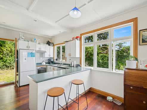 49 Hungerford Road, Lyall Bay