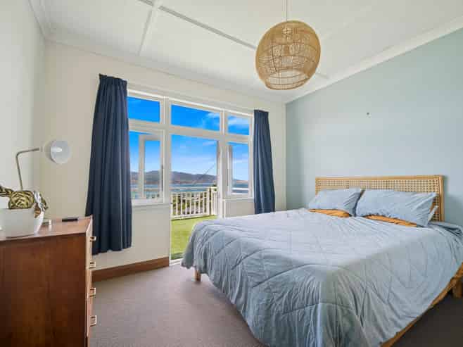 49 Hungerford Road, Lyall Bay
