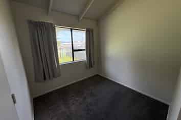 26A Hennessey Street East (left), Foxton Beach