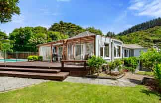 33 Chester Road, Tawa