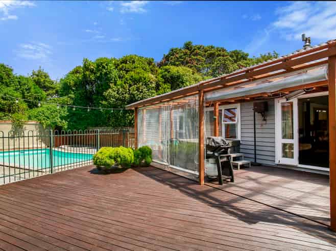 33 Chester Road, Tawa