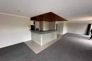 2/59a Rudds Road, Linwood