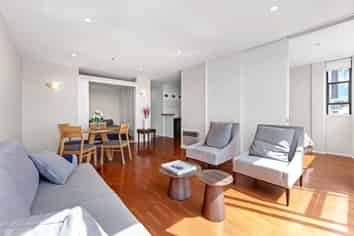 4E/15 Augustus Terrace, Parnell