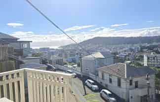 3 Maarama Cres (Lower Flat), Aro Valley