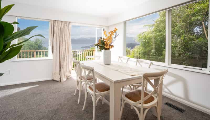 113 Messines Road, Karori